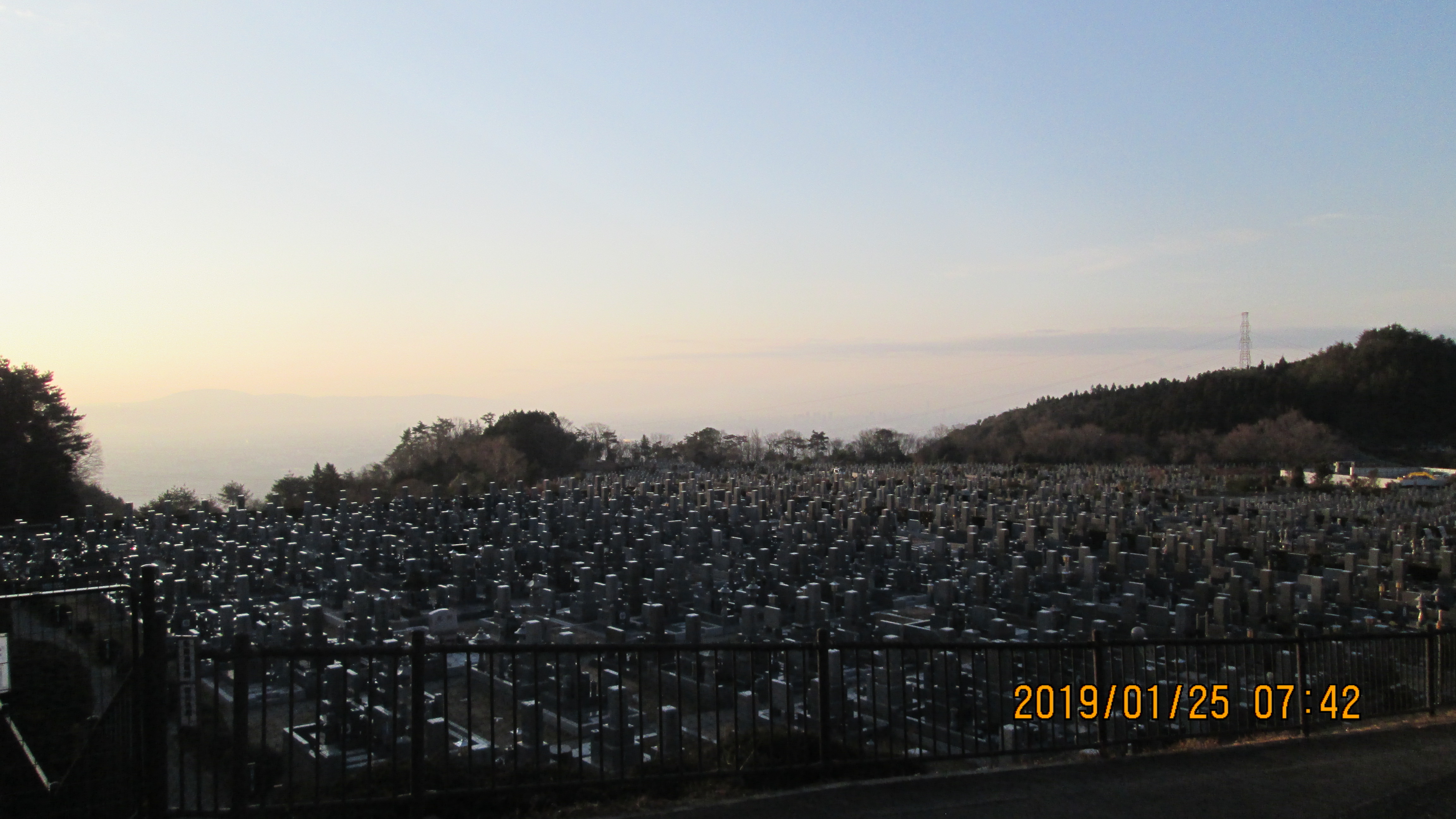 11区1番墓所駐車場か南向き風景