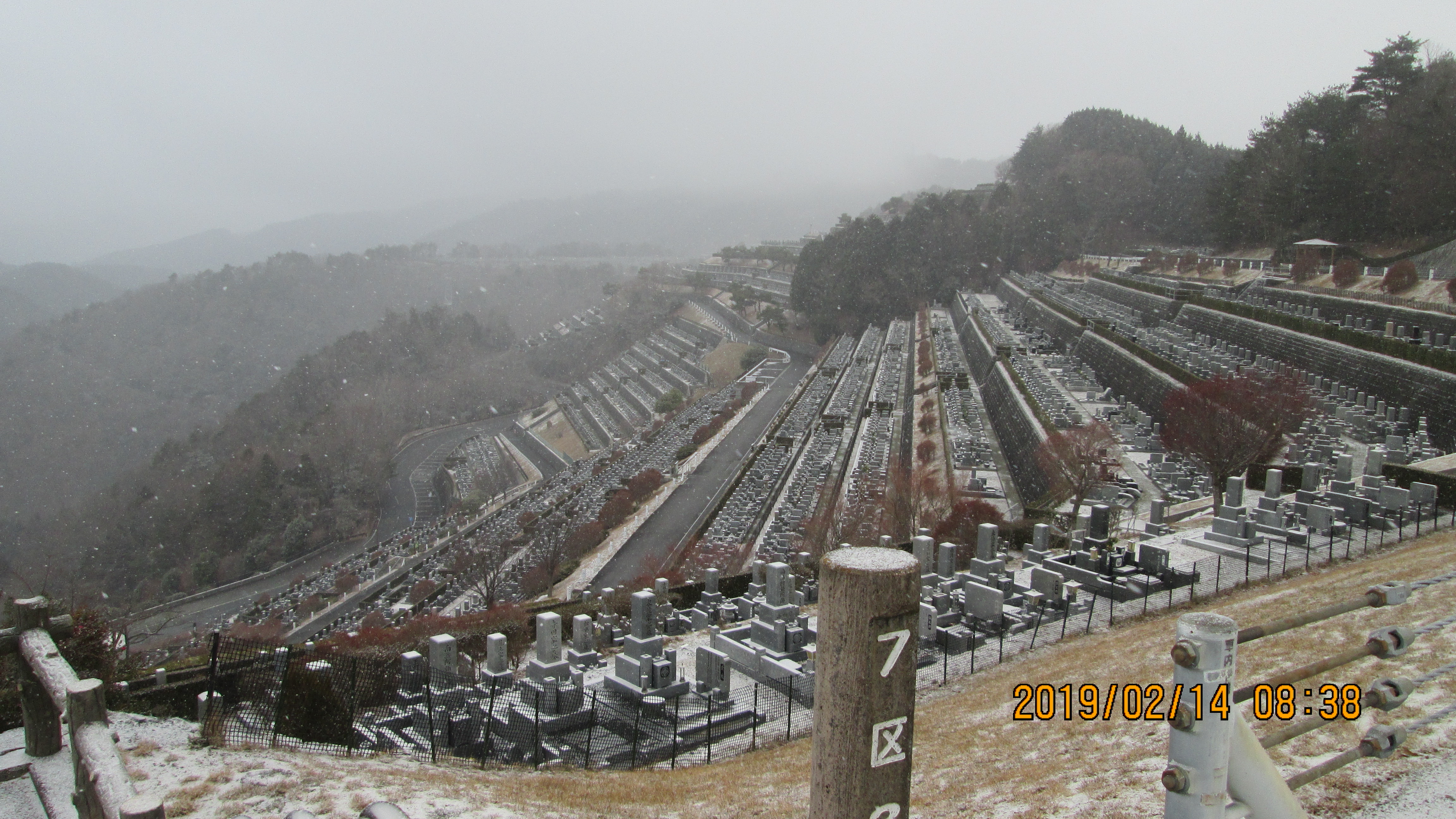 階段墓所：7区3番上段駐車場風景