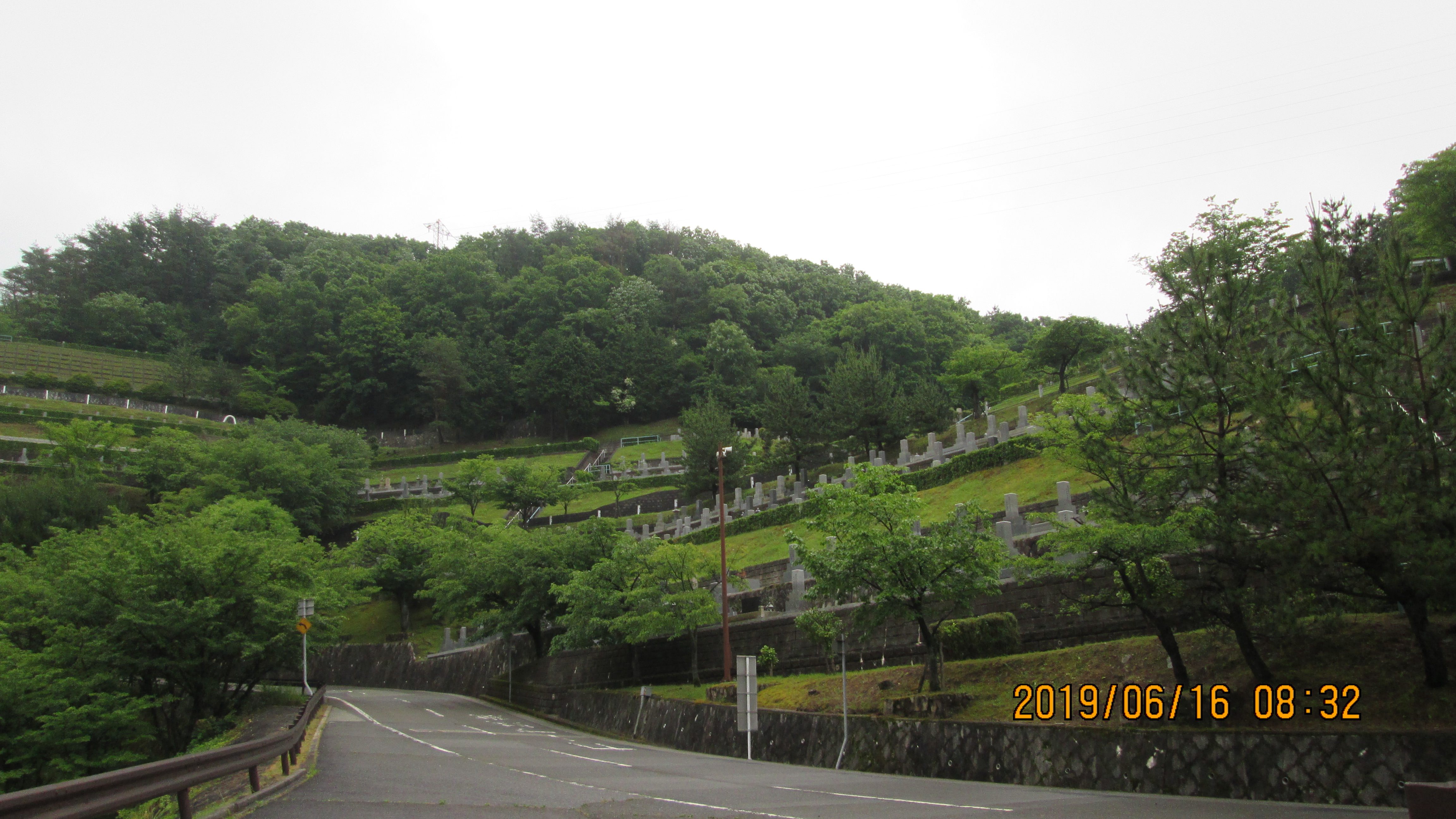 バス通り・6区バス停前～撮影