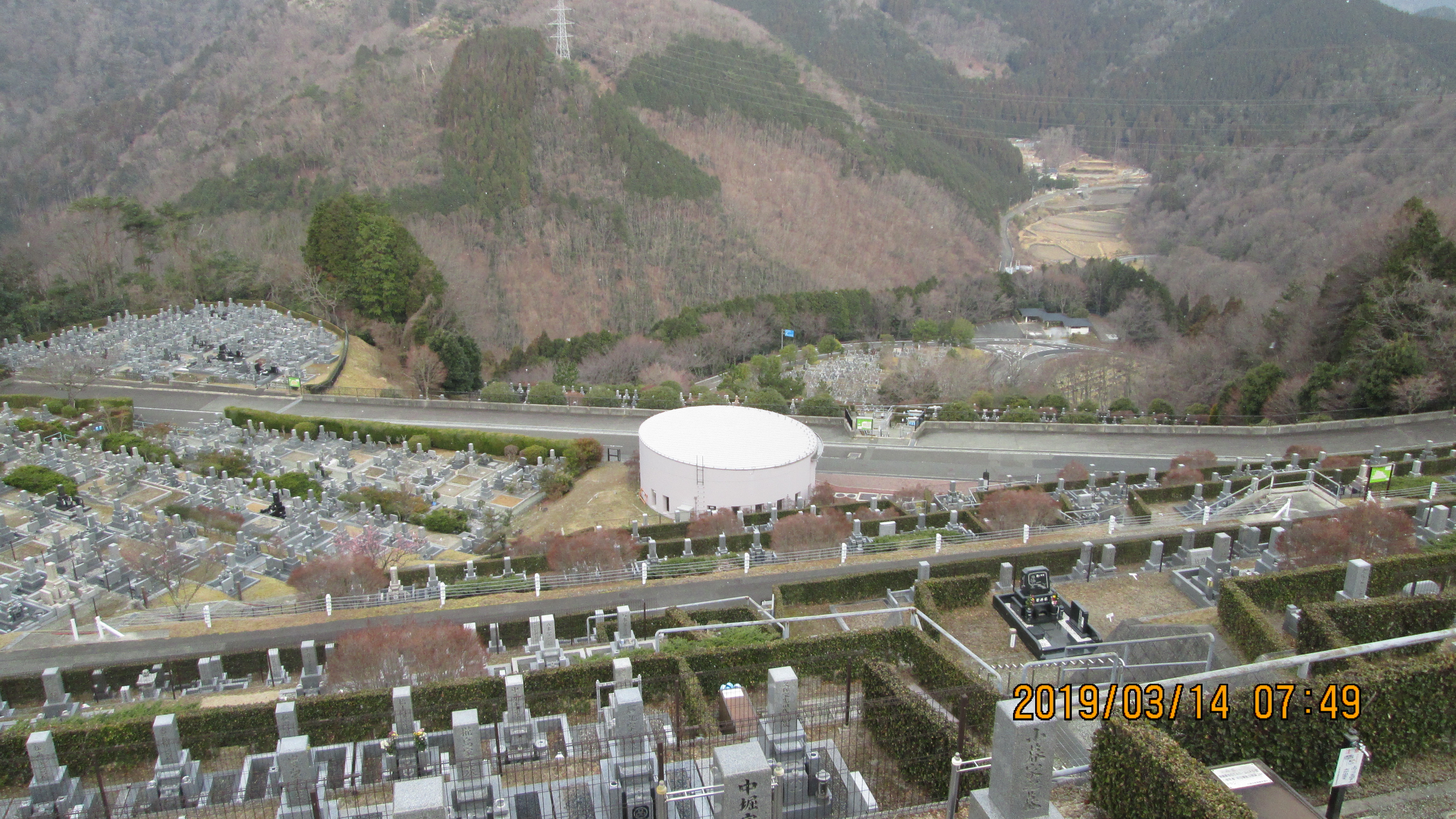 階段墓域・2番枝道風景