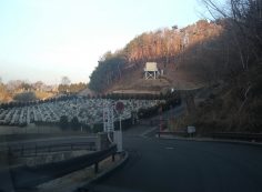 北入り口からの霊園風景