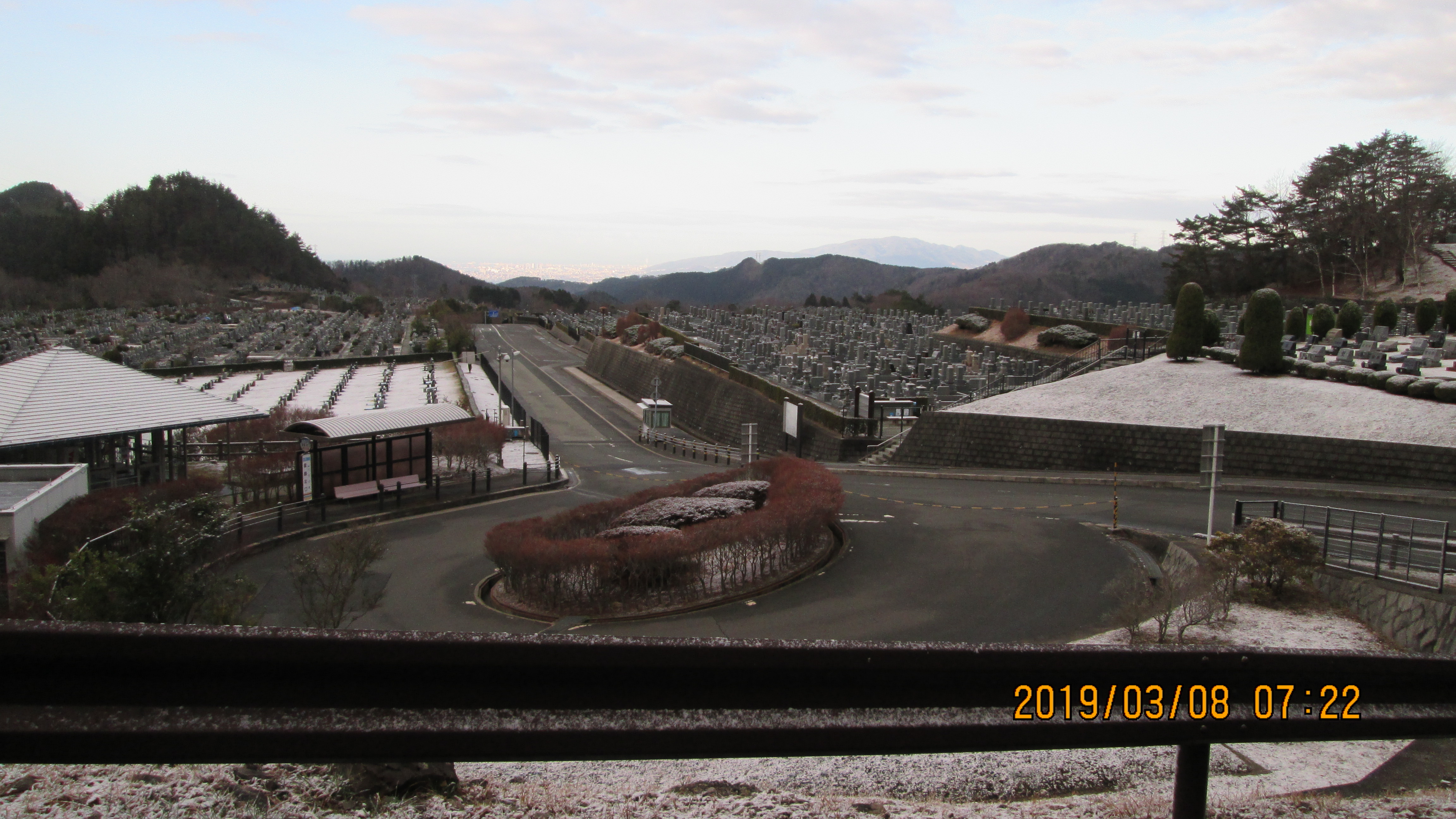 北入口からの園内風景