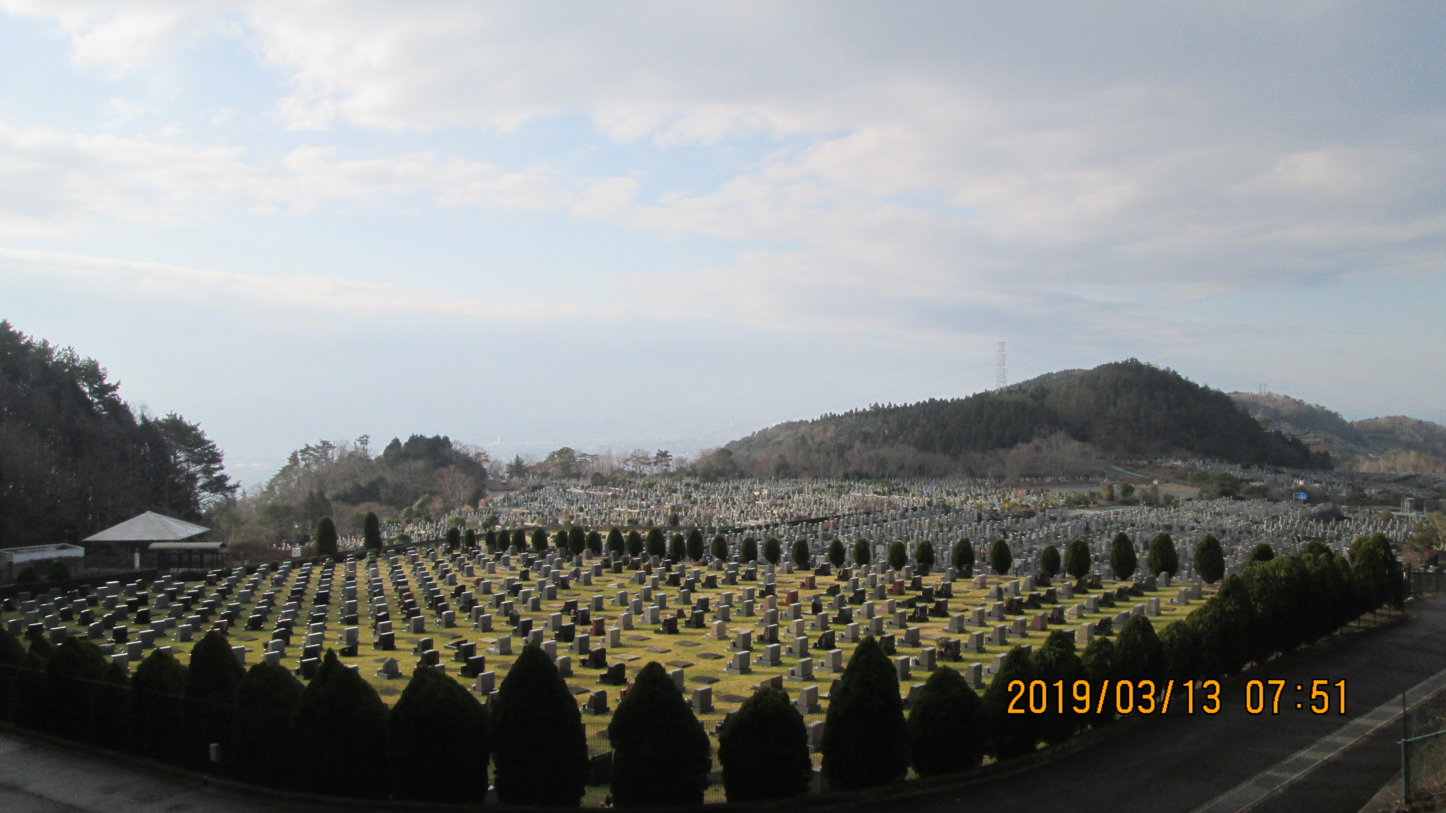 11区2番芝生墓所から園内風景