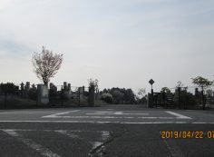 バス通り・1区4/6番墓所枝道入口