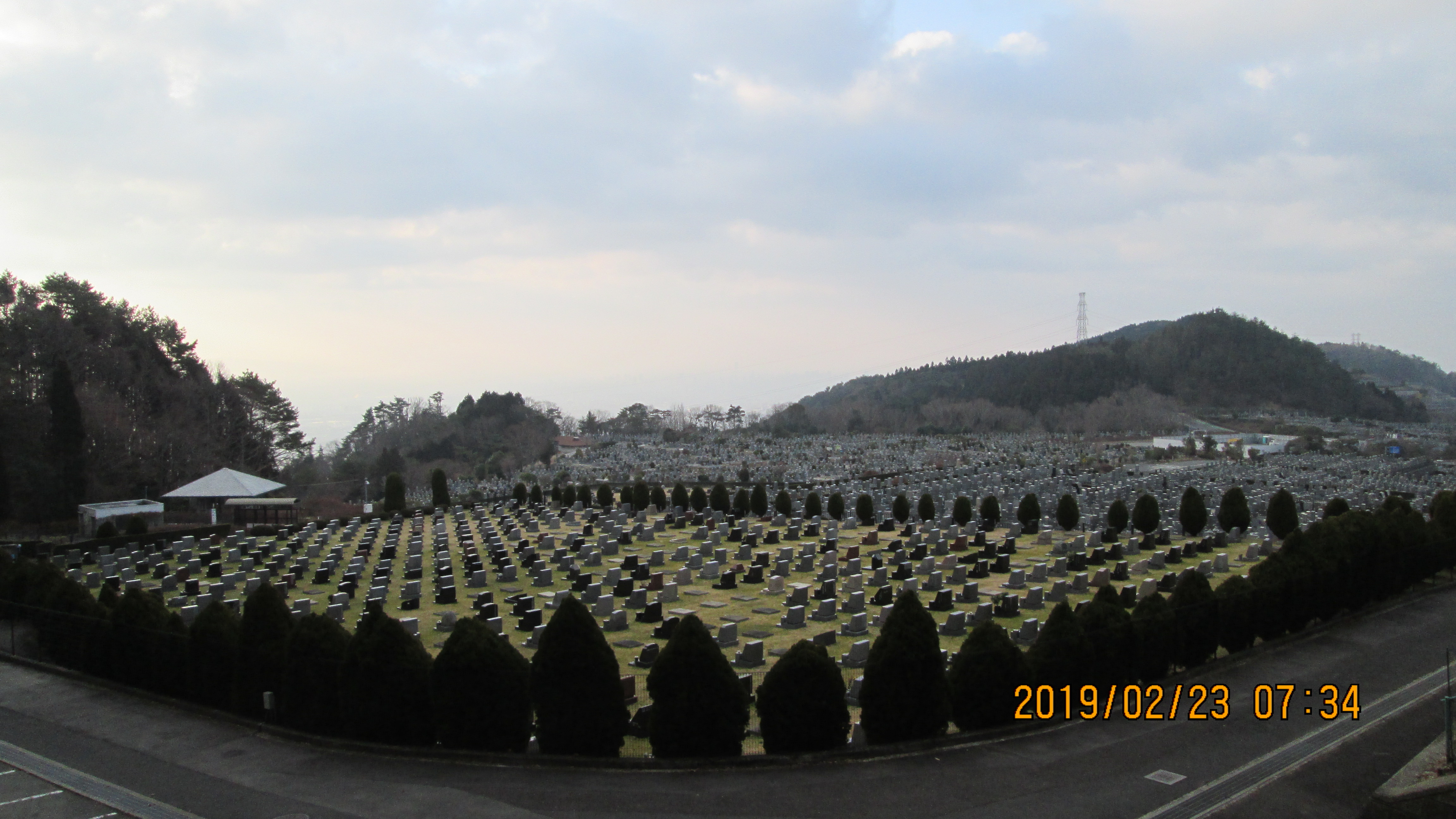 11区2番芝生墓所からの園内風景