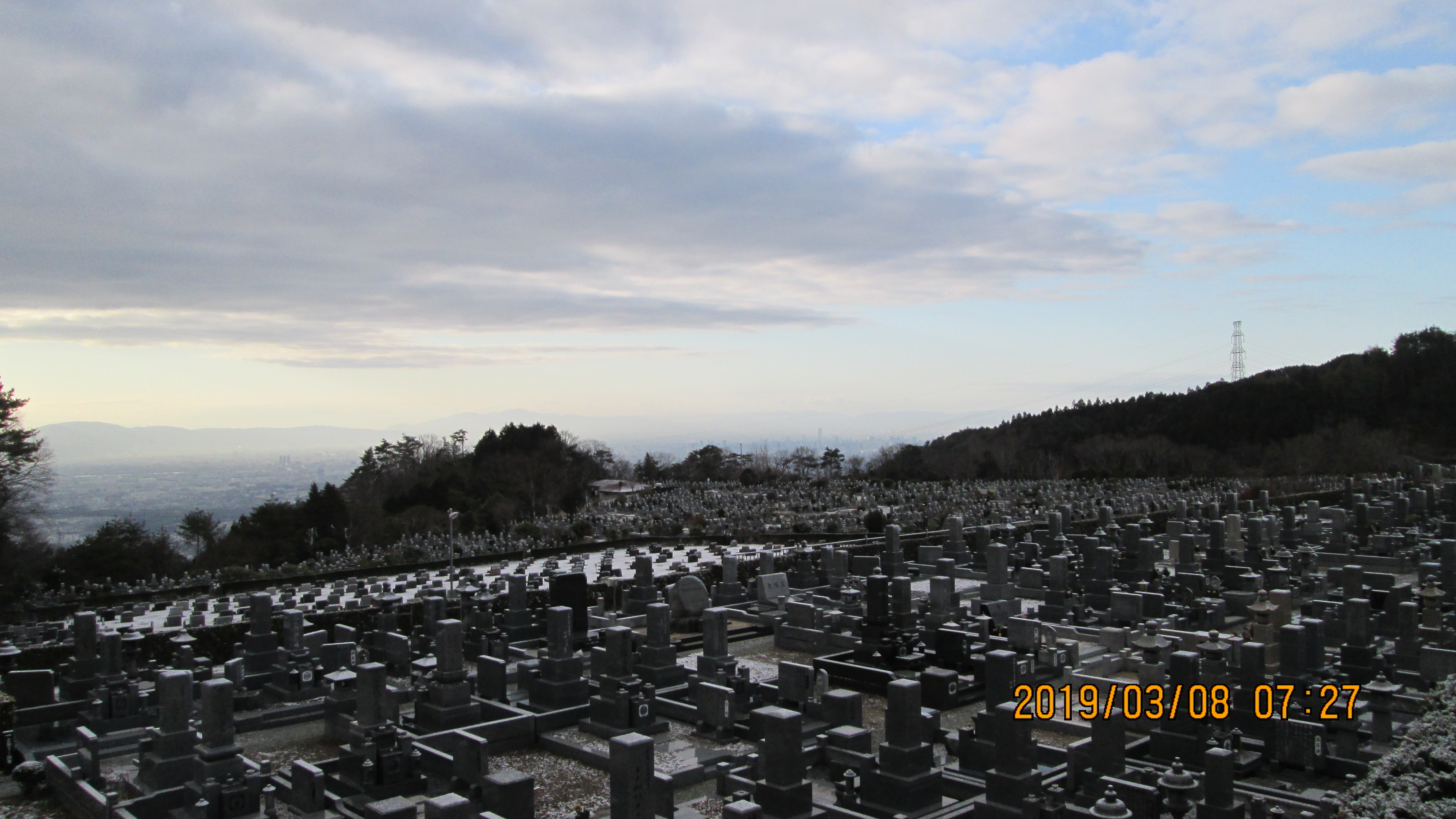 11区1番墓所からの園内風景