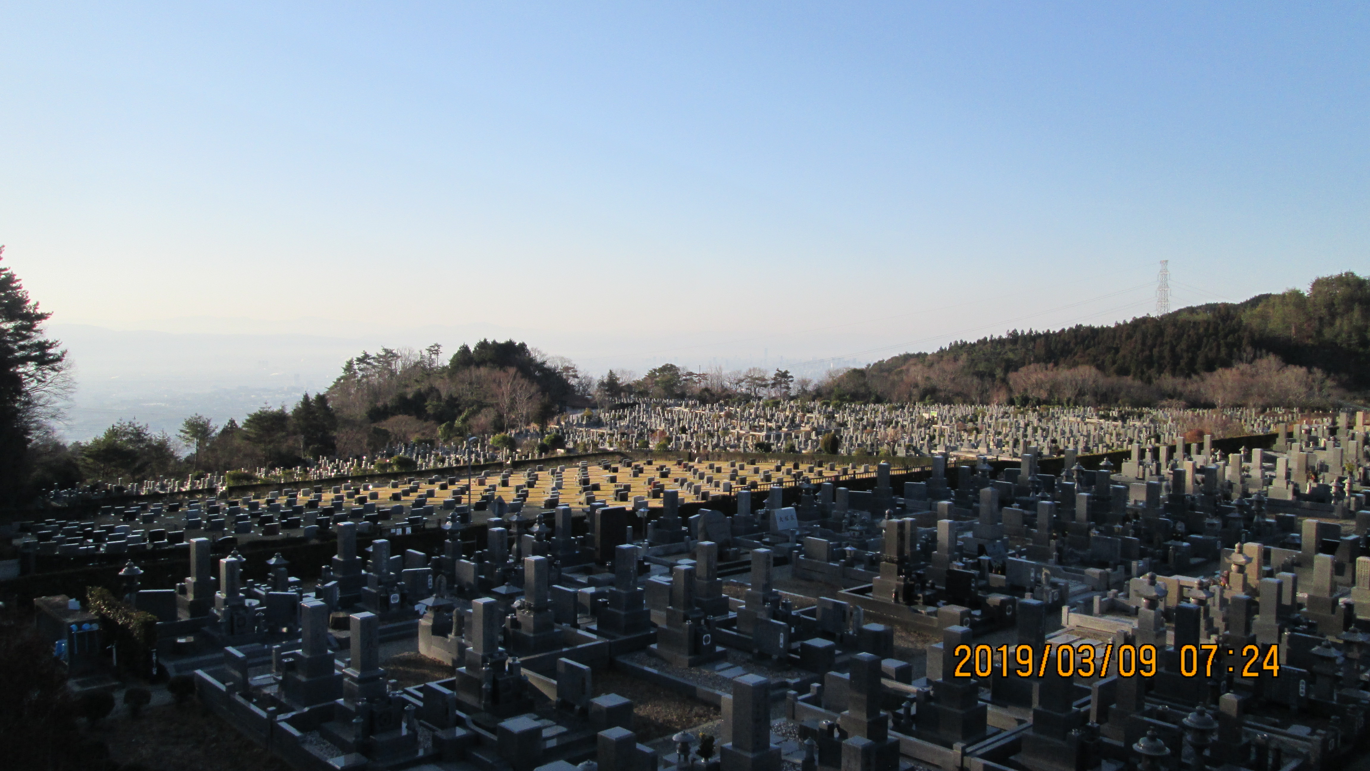 11区3番墓所からの霊園風景