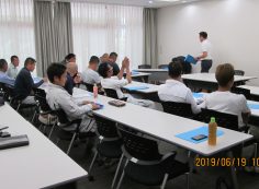 霊園管理事務所・2F講習会場風景