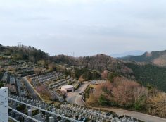 階段墓域・2番枝道からの風景