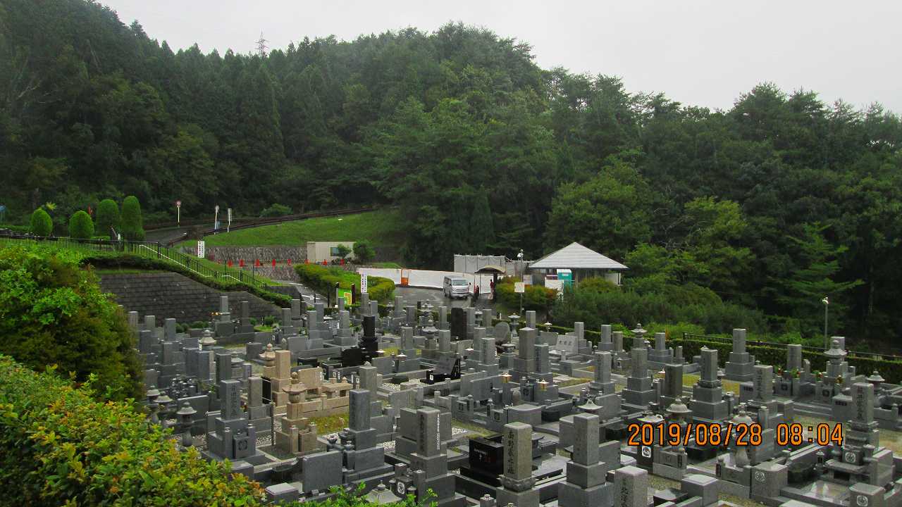 霊園北入口・トイレ工事中