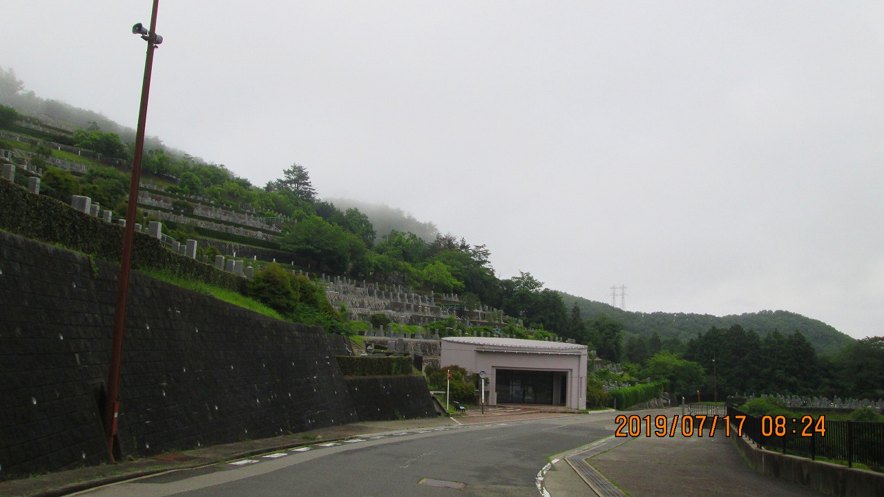 バス通り・7区墓域・バス停風景～撮影