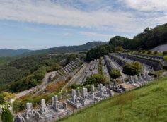 階段墓域・7区3番上段駐車場から風景