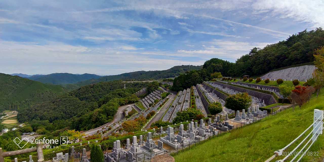 階段墓域・7区3番上段駐車場から風景