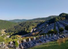 階段墓域・7区3番上段駐車場から風景