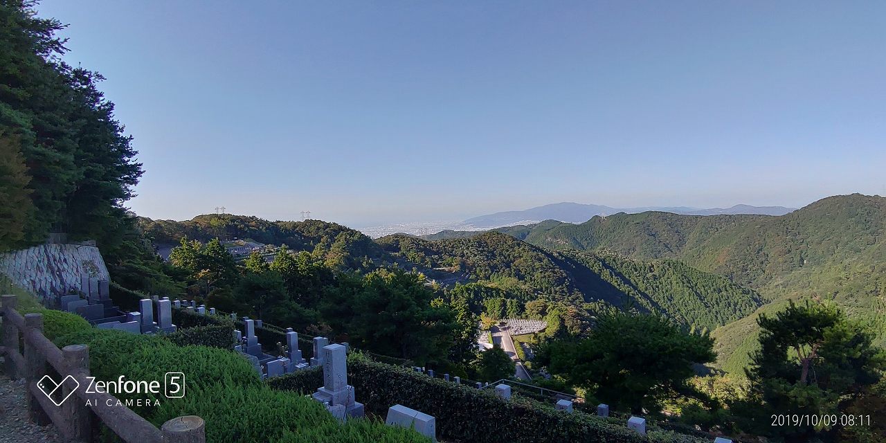 階段墓域・8区5番あずま家～六甲山・神戸市街風景