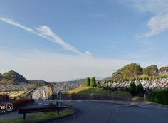 霊園北入口・園内風景