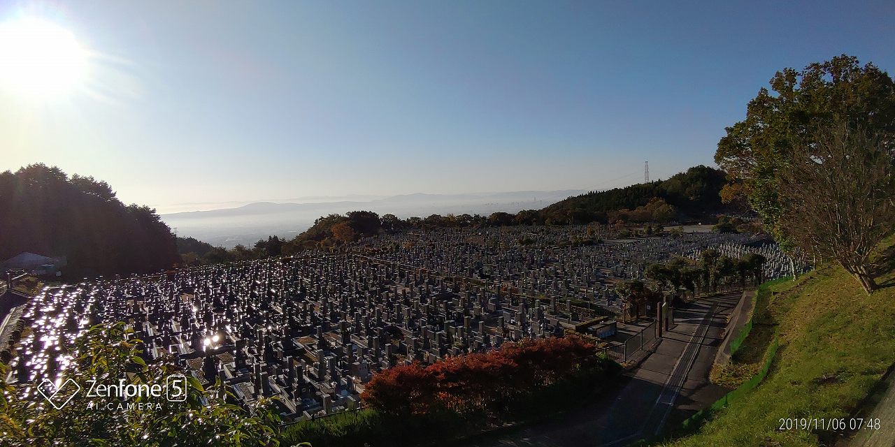 11区1番墓所から園内風景