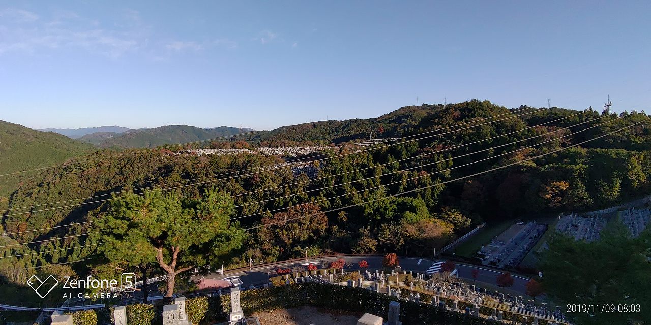 階段墓域・8区4番墓所枝道駐車場風景