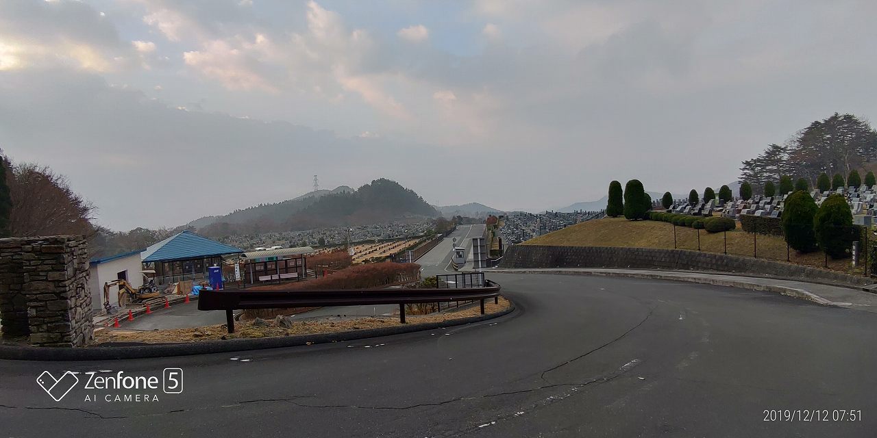 北入口から園内風景