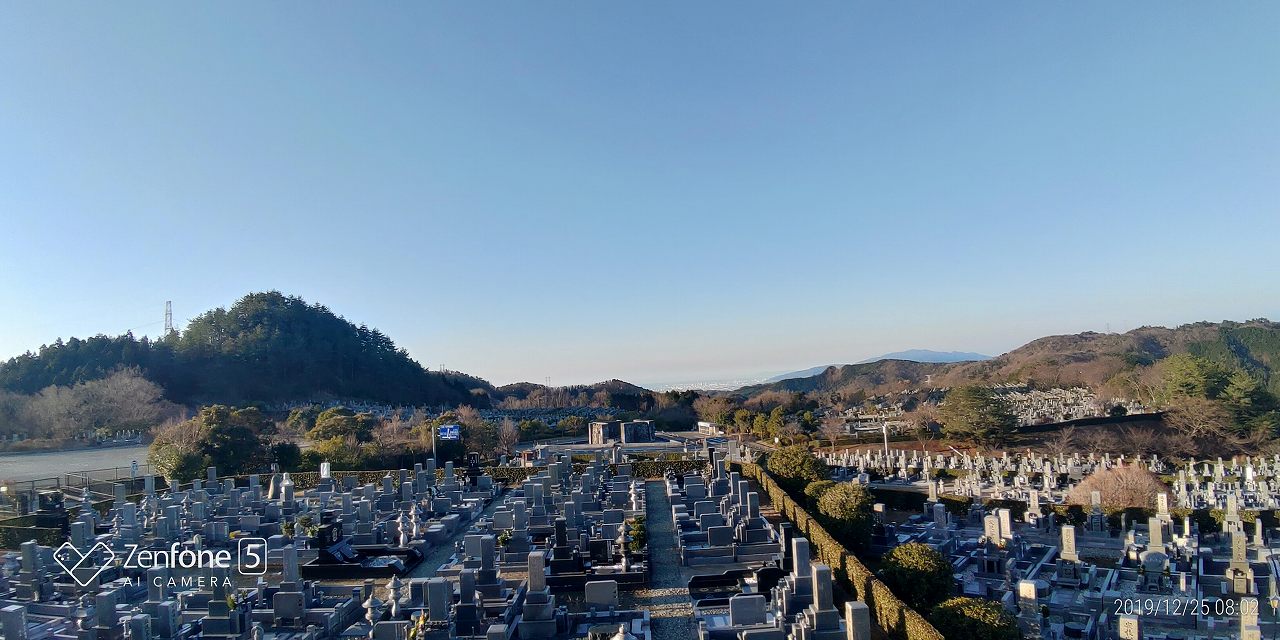 11区7番墓所から園内風景_南西方向