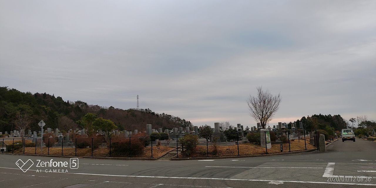 11区7番墓所から園内風景（東方向）