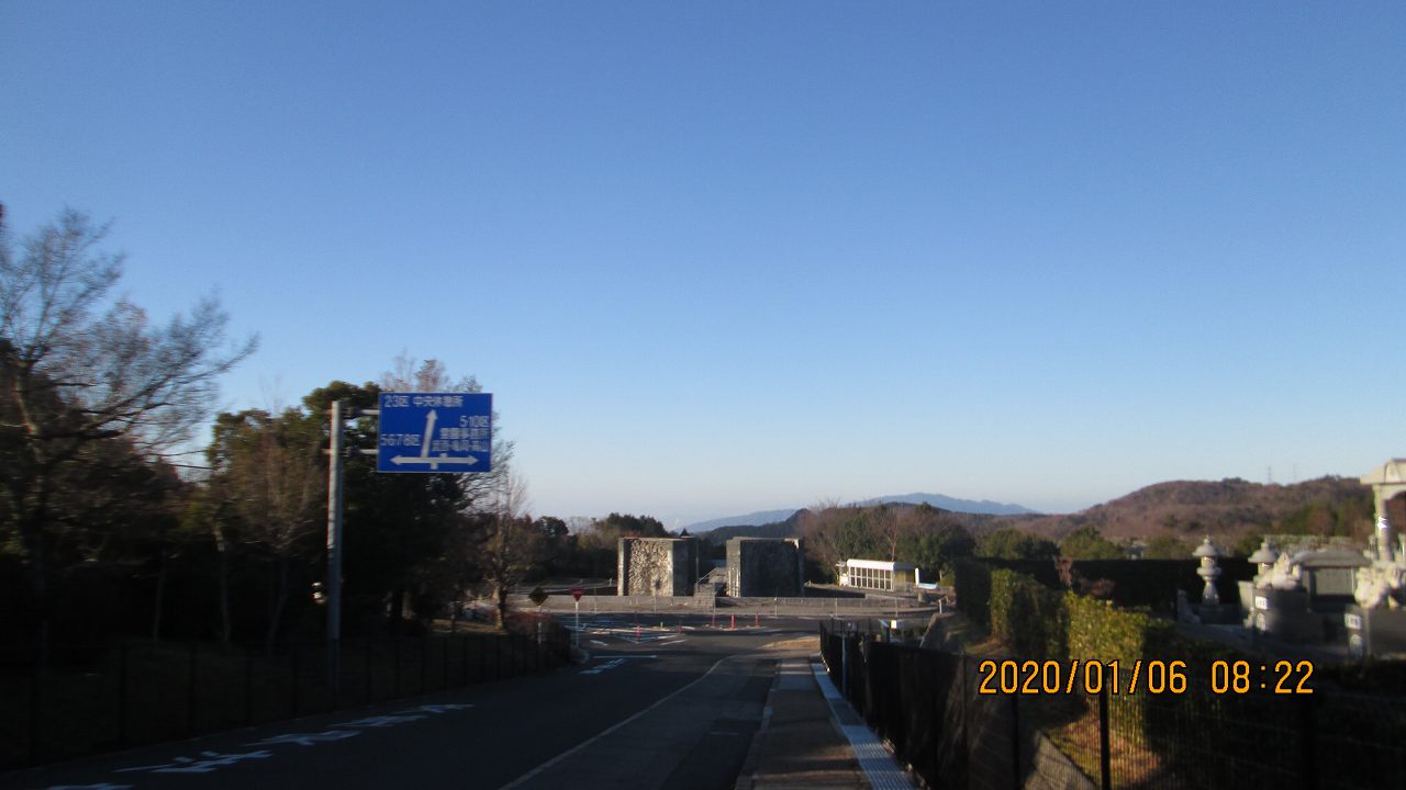 バス通り~モニュメント風景