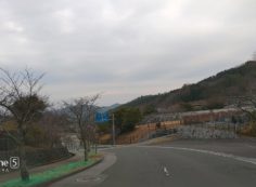 バス通り・八天の森から北方向