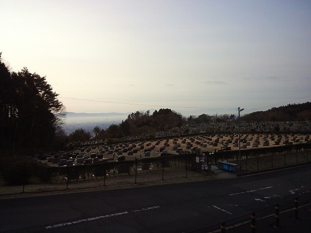 11区4番墓所から園内風景