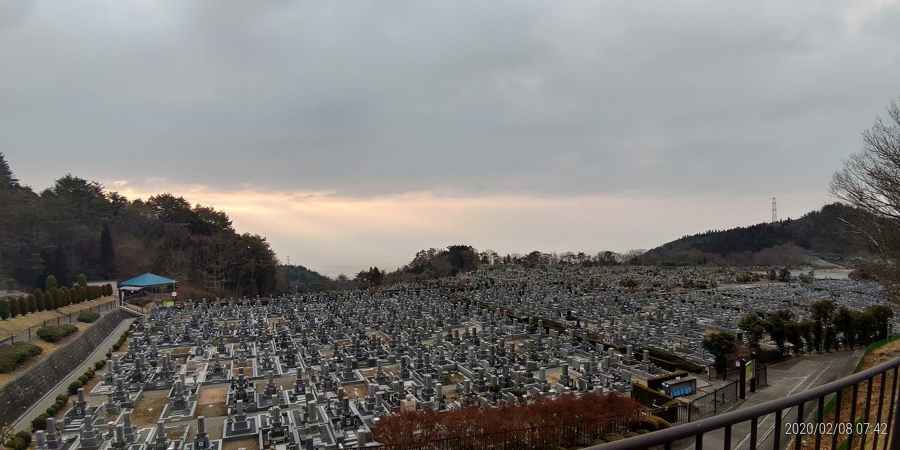 11区1番墓所から園内（南）風景