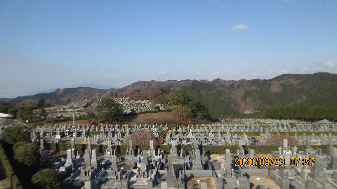 11区7番墓所から園内（西）風景③