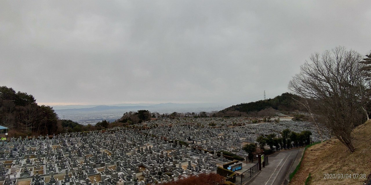 11区1番墓所から園内風景