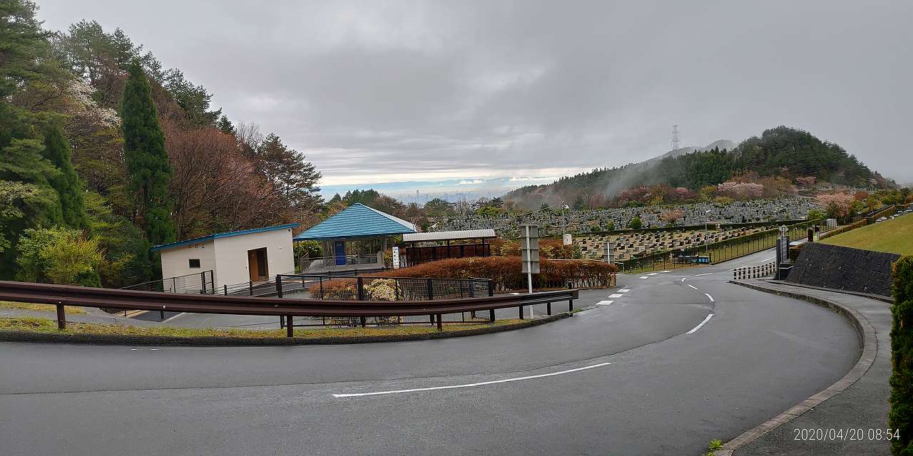 北入口から園内風景