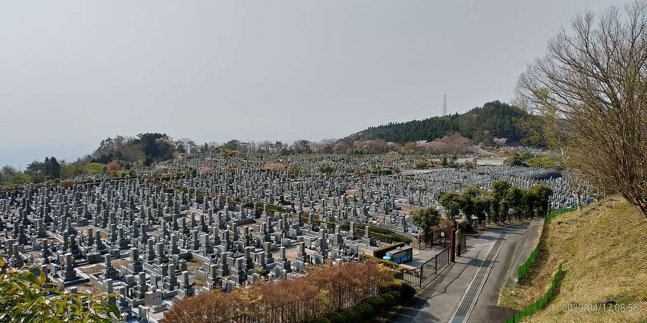 11区1番墓所から園内風景