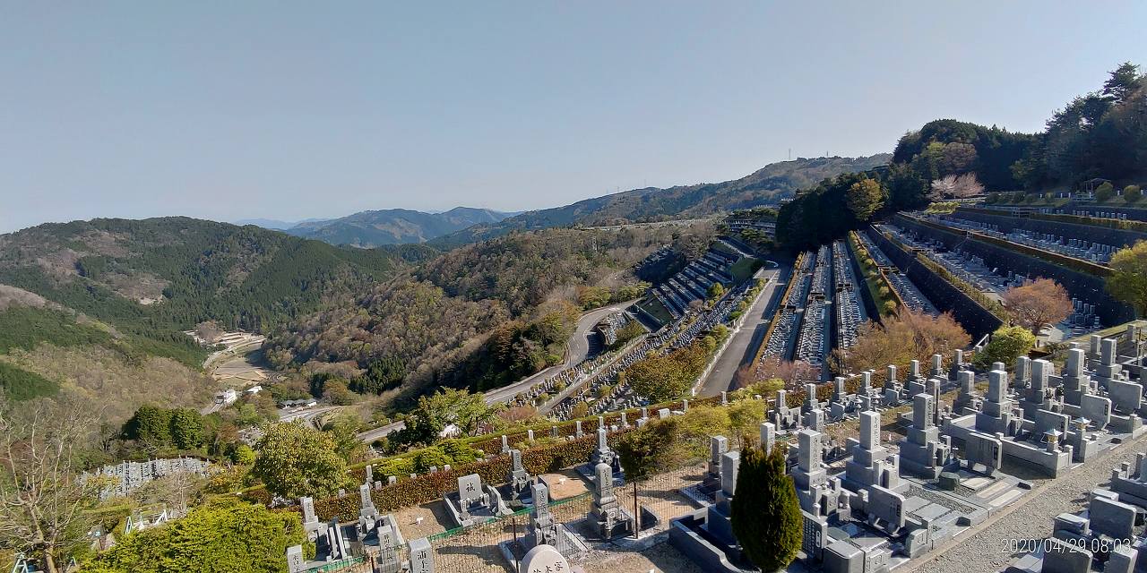 7区3番上段駐車場から園内風景