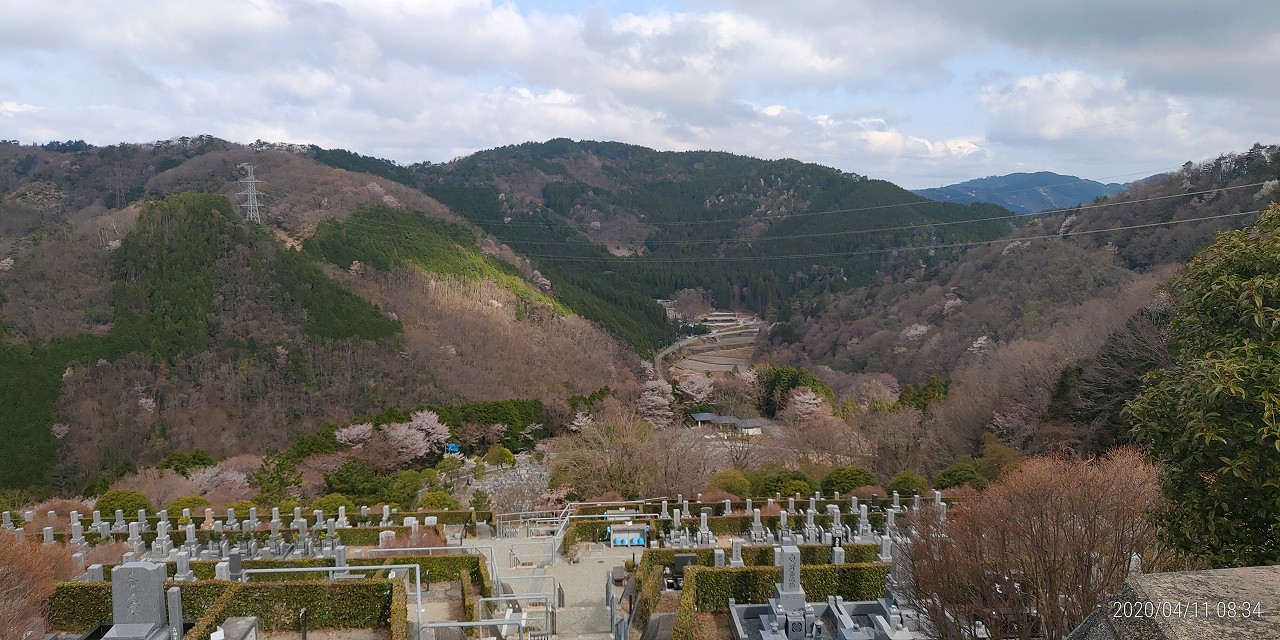 7区休憩所前から5区墓所風景