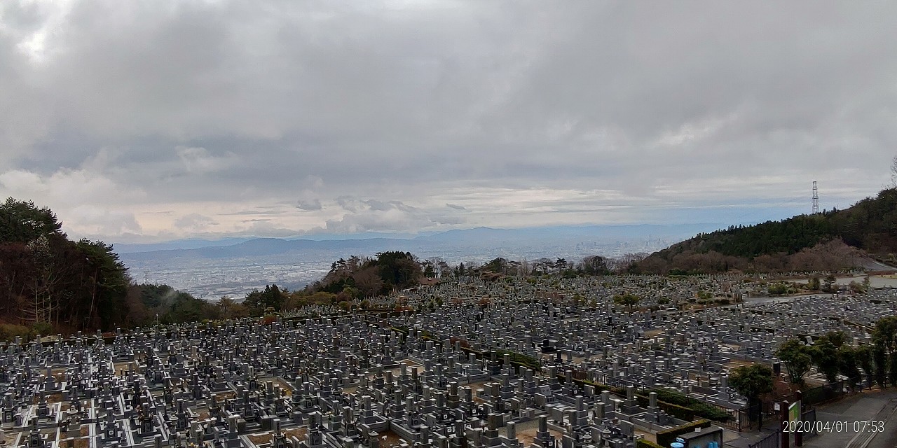 11区1番墓所から園内（南）風景