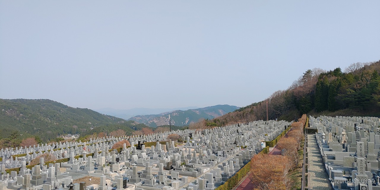 11区7番墓所から園内（北）風景