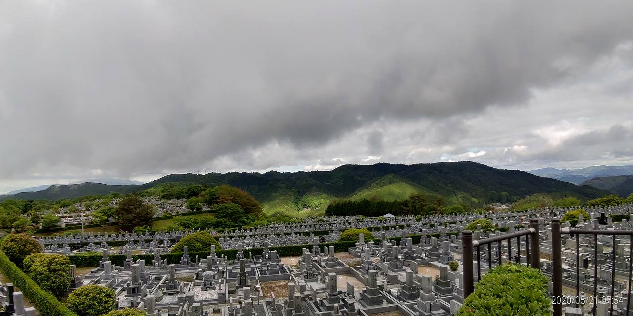 11区7番墓所から園内（西）風景