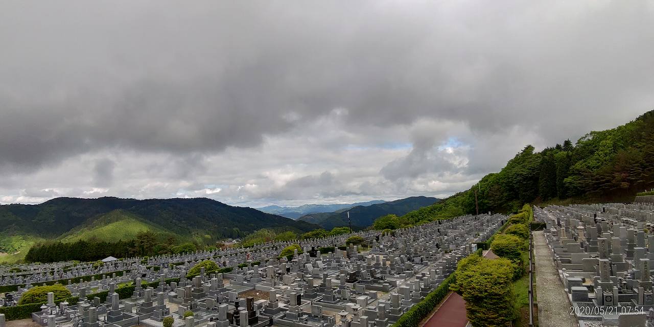 11区7番墓所から園内（北）風景