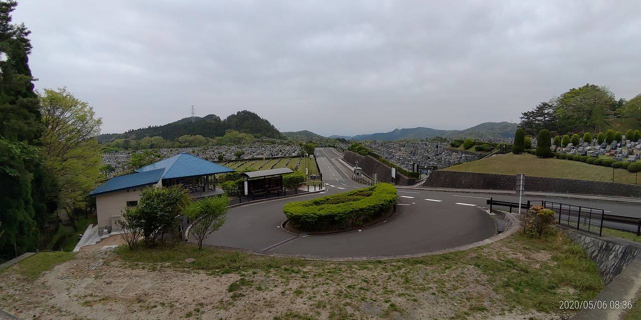 北入口から園内風景