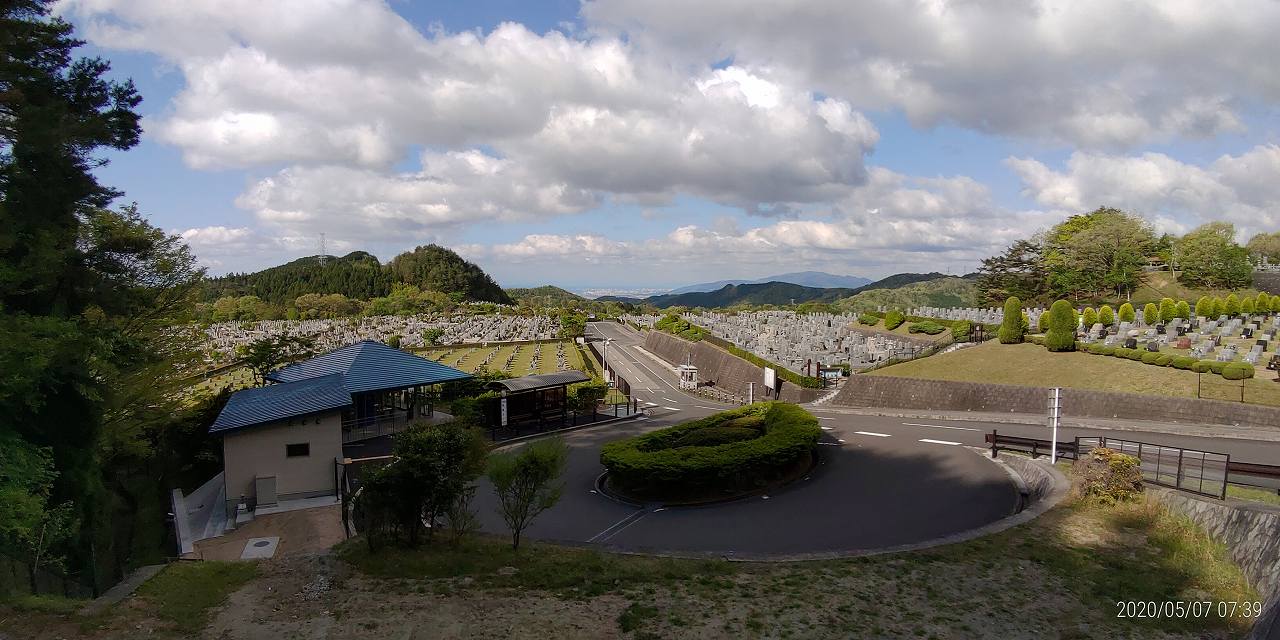 北入口から園内風景