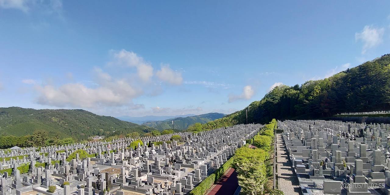 11区7番墓所から園内（北）風景