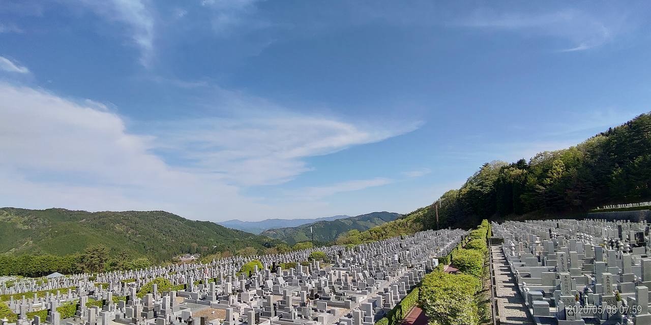 11区7番墓所から園内（北）風景