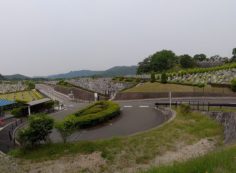 霊園北入り口からの風景