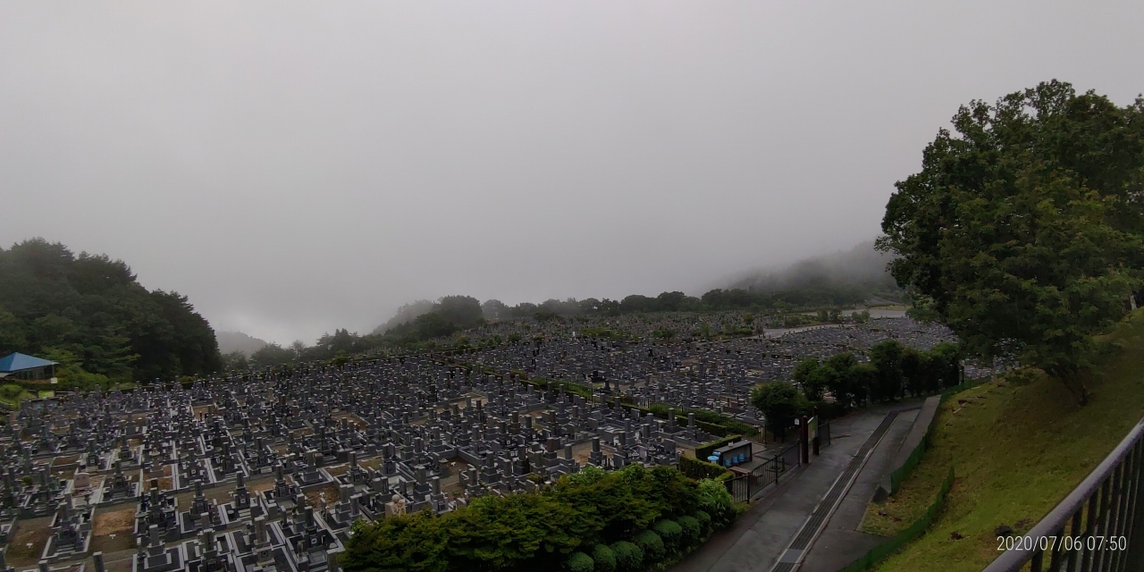 11区1番墓所から園内（南）風景