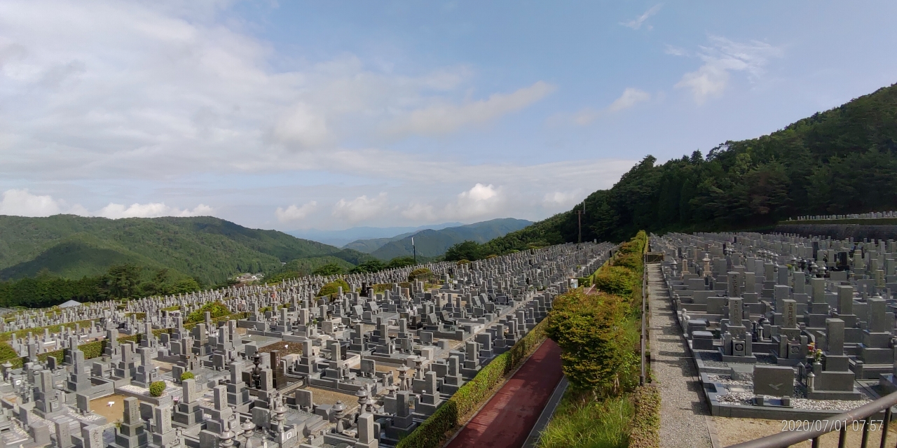 11区7番墓所から園内（北）風景