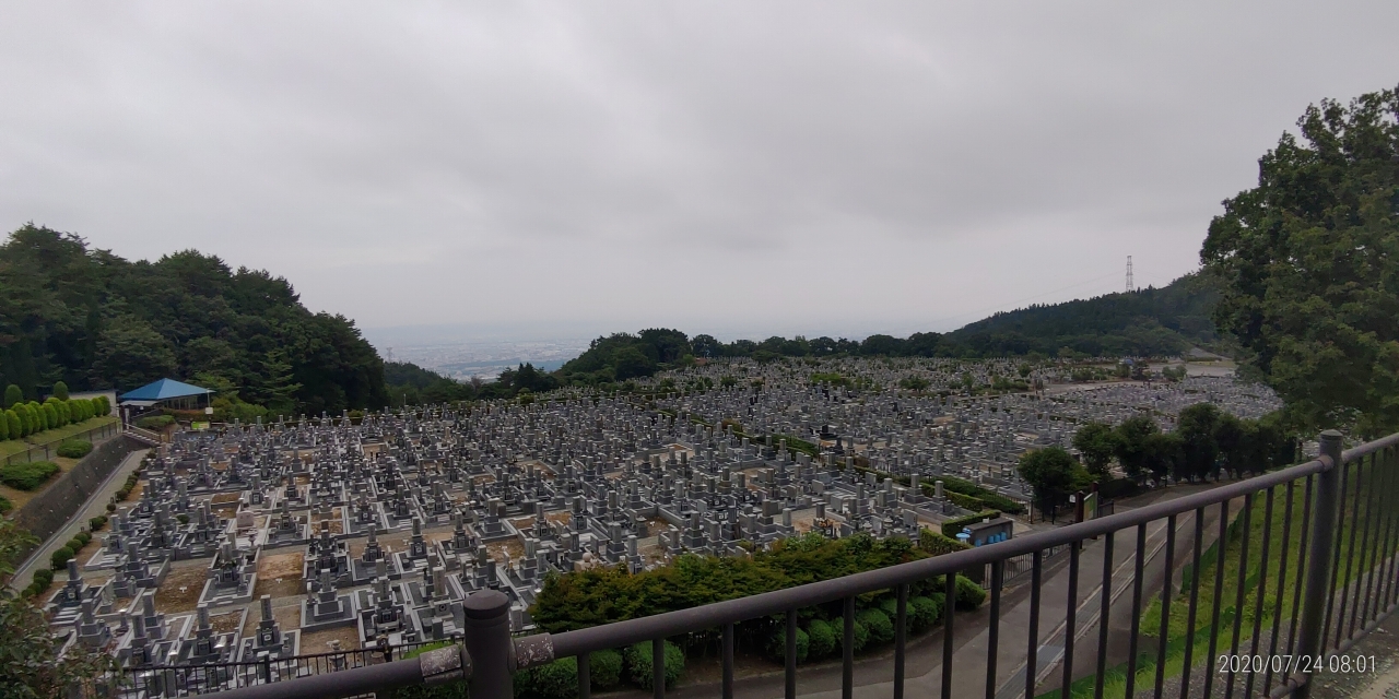 11区1番墓所から園内（南）風景