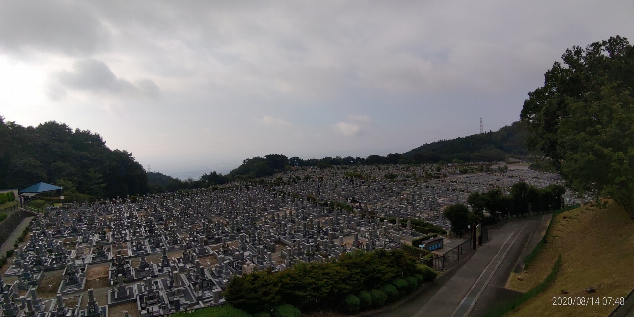 11区1番墓所から園内（南）風景