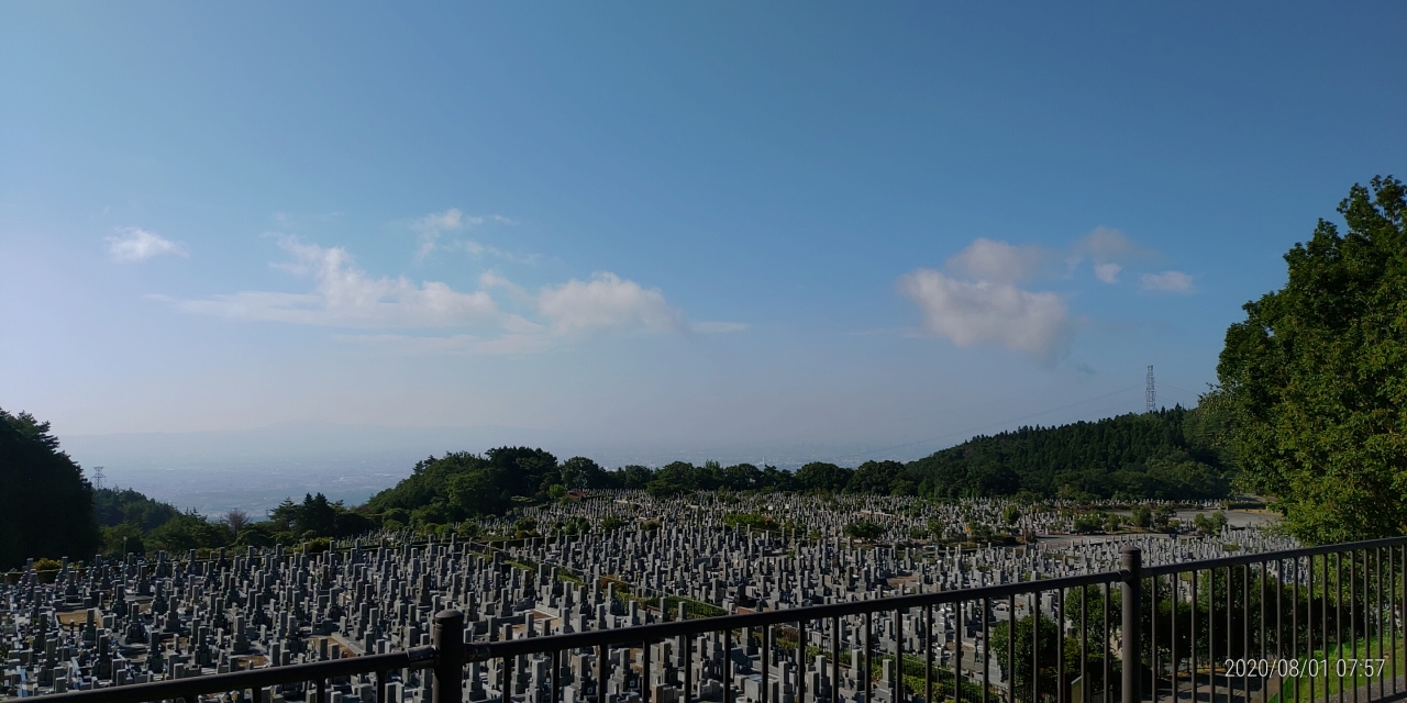 11区1番墓所から園内（南）風景