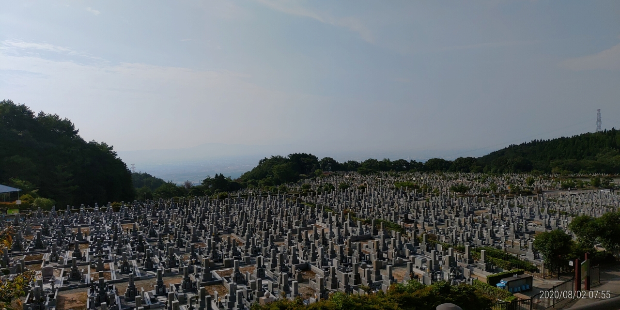 11区1番墓所から園内（南）風景